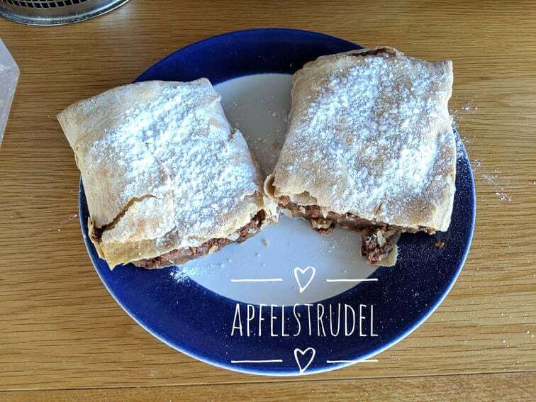 Viennese Apfelstrudel